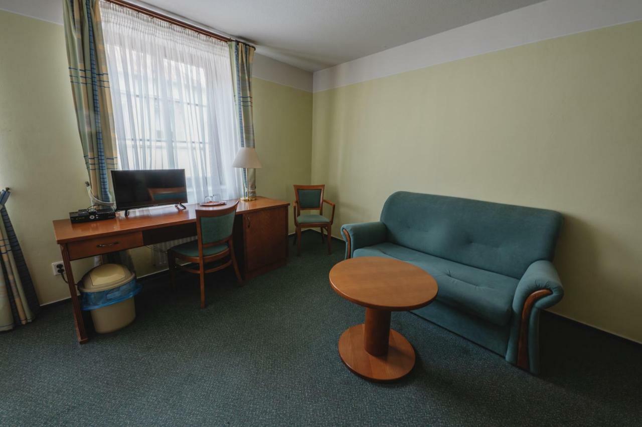 Hotel Taverna Javorník المظهر الخارجي الصورة