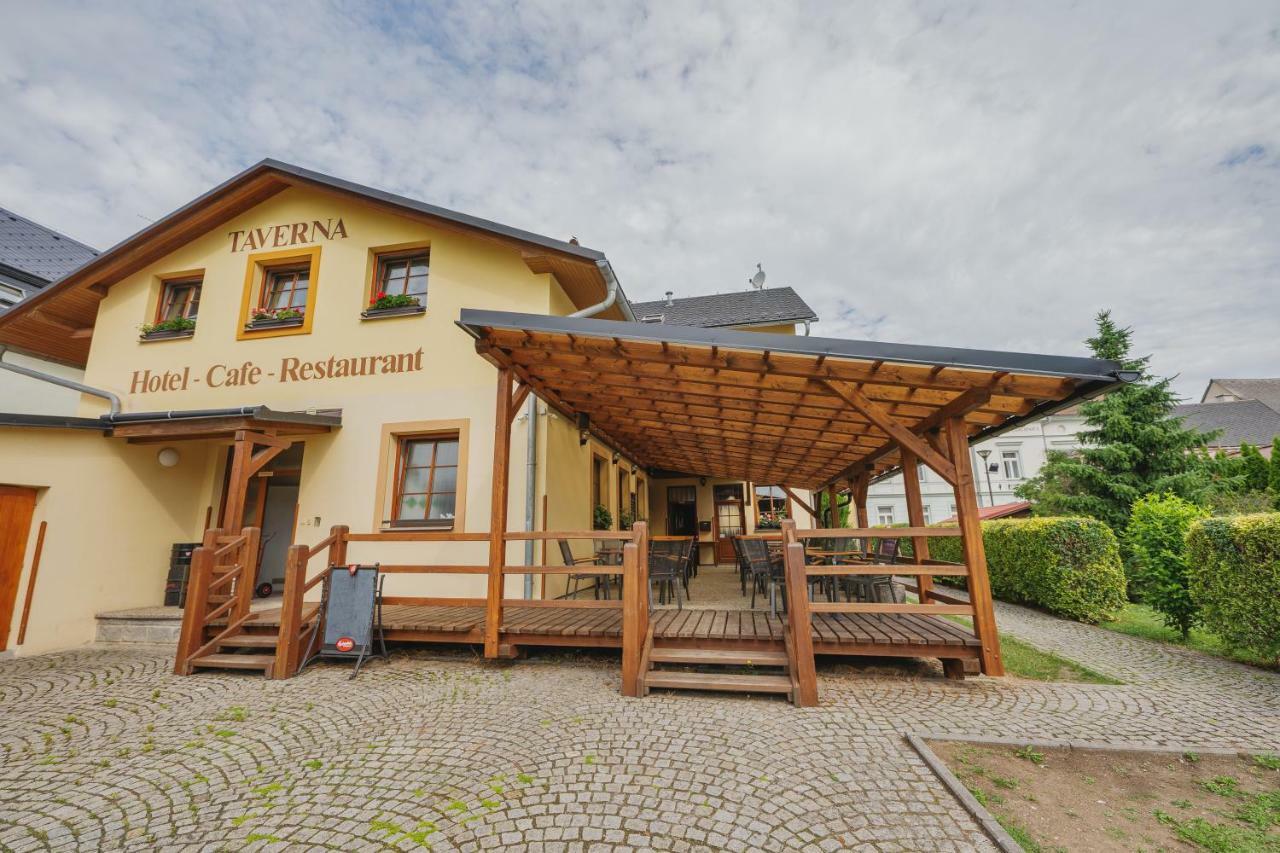 Hotel Taverna Javorník المظهر الخارجي الصورة