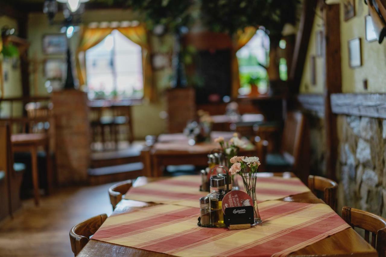 Hotel Taverna Javorník المظهر الخارجي الصورة