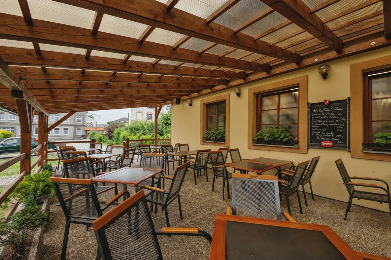 Hotel Taverna Javorník المظهر الخارجي الصورة