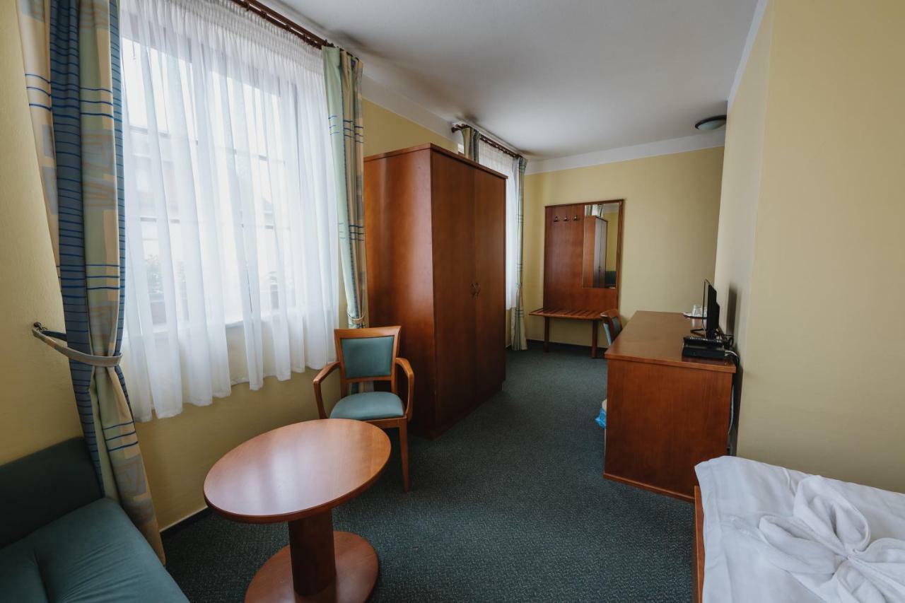 Hotel Taverna Javorník المظهر الخارجي الصورة